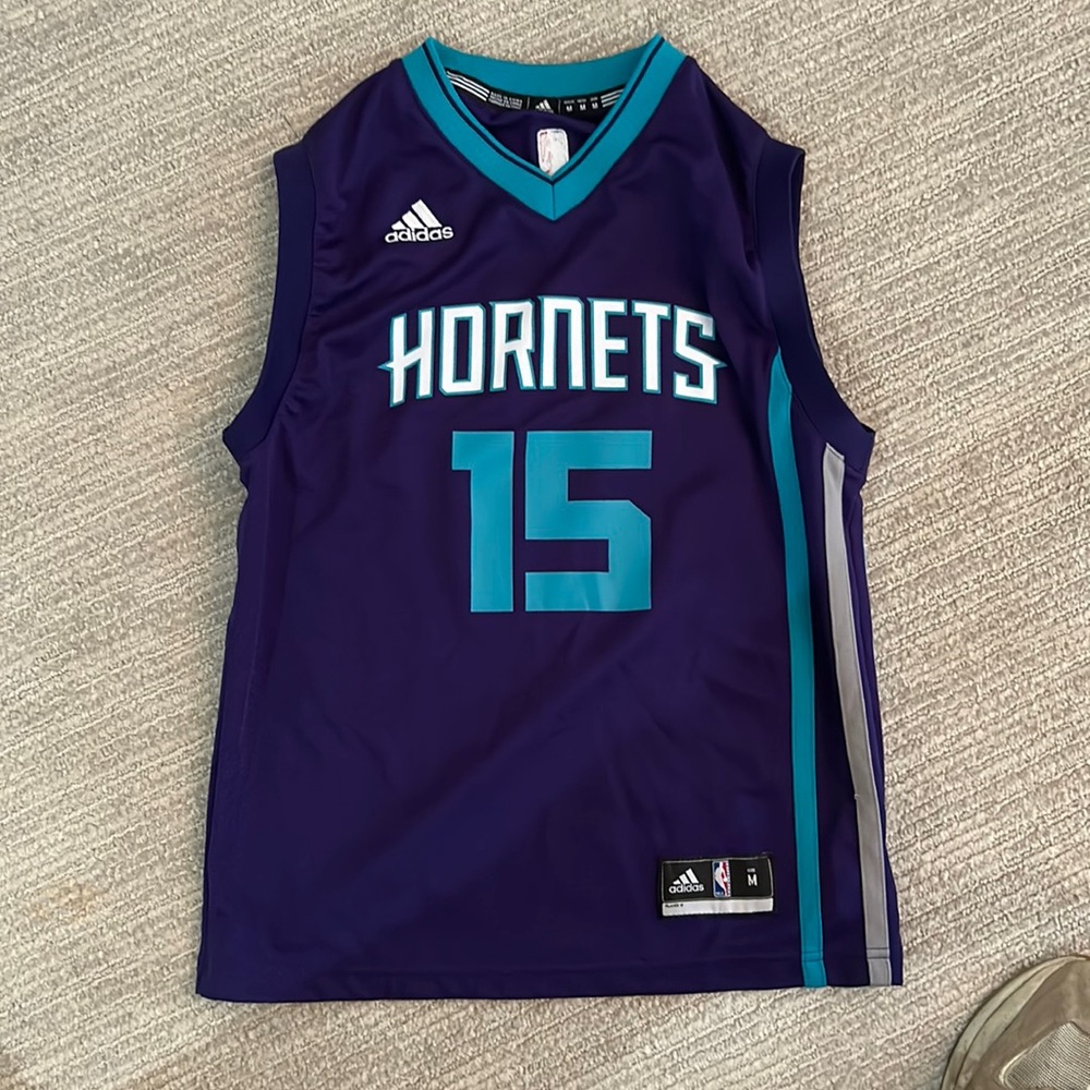 Youth Medium Kemba Walker Charlotte Hornets Jersey - Purple